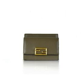 Fendi Tarjetero Baguette Dorado