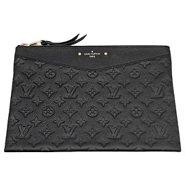 Louis Vuitton Clutch Daily Nero