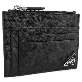 Prada Tarjetero de cuero Saffiano con logo triangular Negro