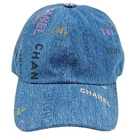Boné de denim com logo Chanel Azul