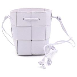 Bottega Veneta Bolsa de ombro mini bucket cassete lavanda Roxo
