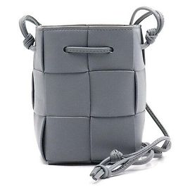Bottega Veneta Bolsa de ombro mini balde cinza Marrom