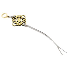 Loewe Chaveiro Anagram Charm em couro de bezerro clássico Multicor
