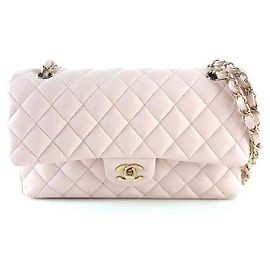 Chanel Bolso de hombro clásico de piel de cordero Blanco