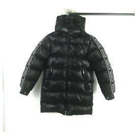 Moncler Jaqueta acolchoada com capuz Preto