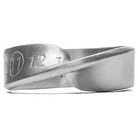 Maison Martin Margiela Anillo Twist con números Plata