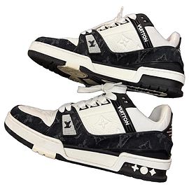 Baskets LV Trainer Louis Vuitton Noir Blanc Monogramme