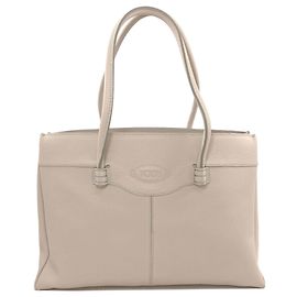 Hellgraue Leder-Tote von Tod's Grau
