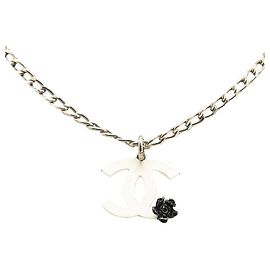 Collar Camelia Marca Coco de Chanel Plata