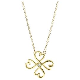 Tiffany & Co Collar Clover Loving Heart de Tiffany Dorado