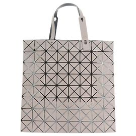 Issey Miyake Bao Graue Tragetasche Braun