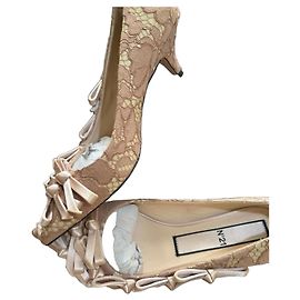 Autre Marque Lace Leather Pumps Cognac Cognac