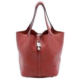 Hermès Red Clemence Picotin Lock 22 Red Dark red