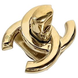 CHANEL CC turnlock buckle gold Golden