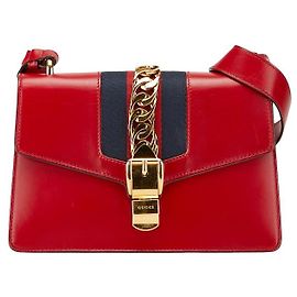 Gucci Sylvie Leder Schultertasche Rot