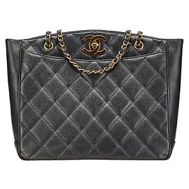 Bolsa de ombro Chanel Coco Mark Matelassé em pele caviar Preto