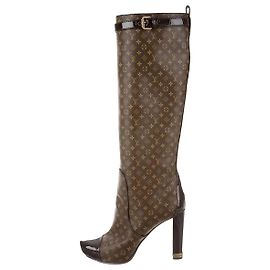 Botas Louis Vuitton de couro marrom Marrom