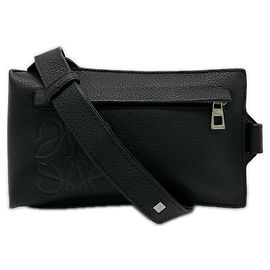 Bolsa de corpo vertical T-Pocket em couro macio Loewe Preto