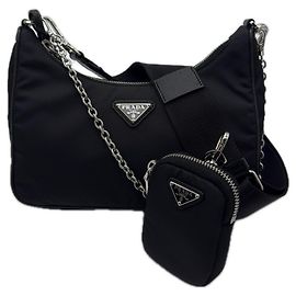 Borsa a Spalla Prada Re-Edition 2005 in Pelle Saffiano Nero