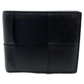 Bottega Veneta Maxi Intrecciato Leather Bi-fold Wallet Black Green