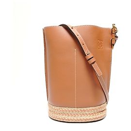 Bolsa de Ombro em Couro Loewe Gate Bucket Anagram Marrom