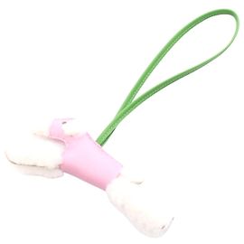 Hermès Pingente Charm Buddy Hermes Rosa