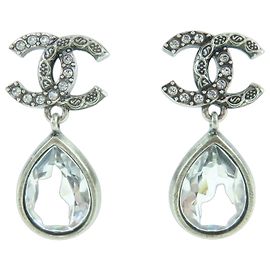 Orecchini a goccia in metallo argento e cristallo Chanel Argento