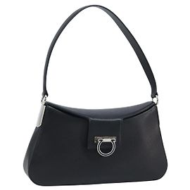 Bolsa de Ombro Gancini em Couro Preto e Prata da Salvatore Ferragamo Auth gh1877 Preto Prata