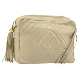 Sac à épaule CHANEL en cuir d'agneau beige or CC Auth BA11562A Beige Doré