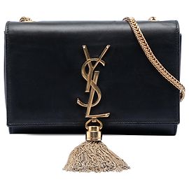 Crossbody Kate Monogram em couro de bezerro liso preto com tassel da Saint Laurent Preto