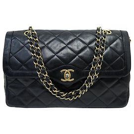 BOLSA DE MÃO CHANEL DIANA VINTAGE EM COURO MATELASSÊ PRETA COM ALÇA Preto