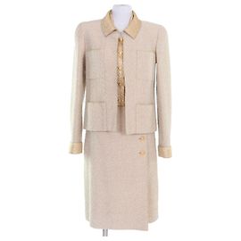 Completo in Lana Chanel BOUTIQUE Giallo