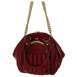 Autre Marque Bolsa de mão BELINDA Bordeaux em tecido acolchoado estilo seda Bordeaux