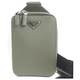 Borsa a spalla in pelle Saffiano Prada Cachi
