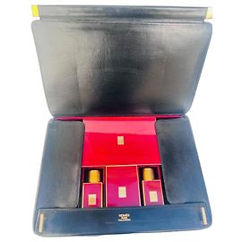 Hermès Neceser de tocador de cuero burdeos Negro