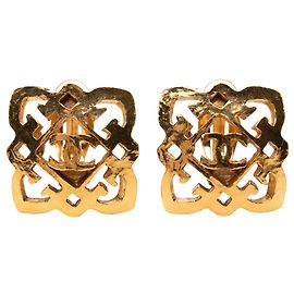 Boucles d'oreilles carrées à clip en or plaqué CC de Chanel Doré