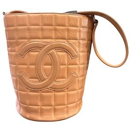 Bolsa Chanel 2002 em couro acolchoado rosa claro Outro