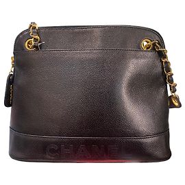 1996 Chanel handbag in black grained leather Other