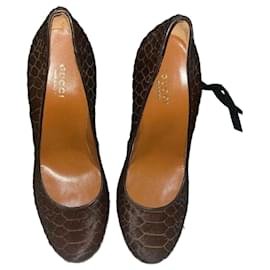 Gucci braune Leder-Python-Effekt High Heels Braun