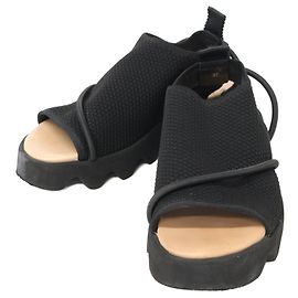 Sandali in fibra sintetica Issey Miyake ×UN Nero