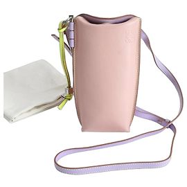 Bolsa de ombro de couro com logotipo Anagram Gate da Loewe Rosa Laranja