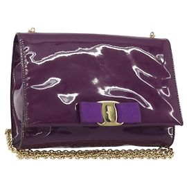 Bolsa Vala Chain em couro patente roxo e dourado Auth ARZ899 da Salvatore Ferragamo Dourado Roxo