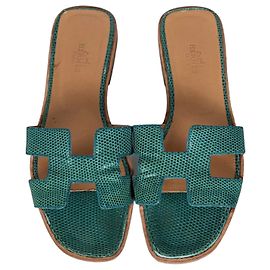 Hermès Oran Sandalen aus grünem Echsenleder - Größe 37 gebraucht Andere