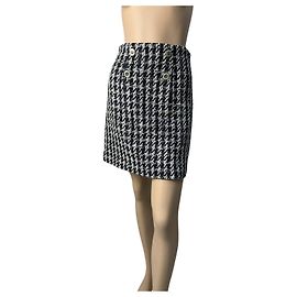 Sandro Houndstooth Decorative Buttons Skirt  Sz.1 pre-owned Other