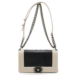 Sac à bandoulière Chanel Boy Chanel 25 Coco Mark Chain Noir Écru