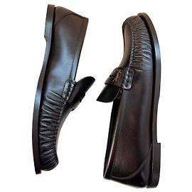 Mocassins Saint Laurent 42 neufs. Authentique. Noir