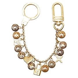 Chaveiro Charm Pastille com Corrente Louis Vuitton Marrom Dourado