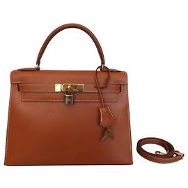 Sac à main Hermès Kelly en cuir Courchevel marron avec quincaillerie dorée 28 Marron