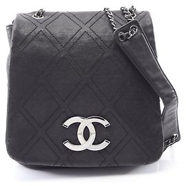 Chanel Diamond Stitch Shoulder Bag Black