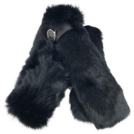 Cachecol de pele com logo G da Gucci Preto